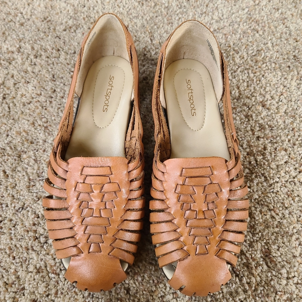 Soft spots Leather Sandals Size 9.5